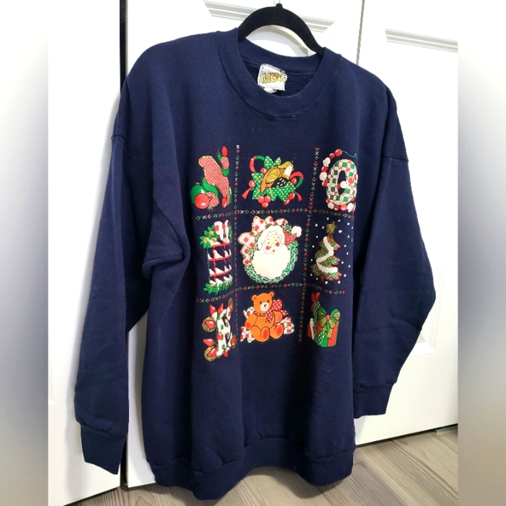 Holiday Sweatshirt Crewneck 90s Santa Tree